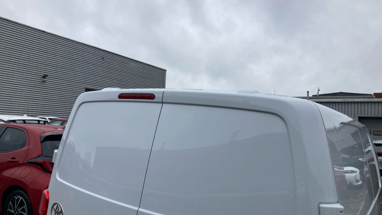 Toyota Proace L2 Diesel 2.0D 145 Active Van